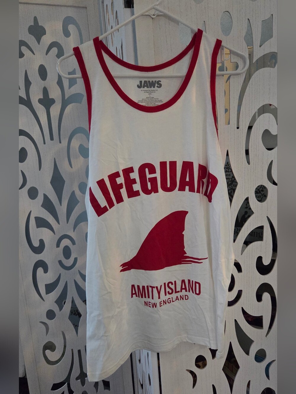Jaws Movie Graphic Tank Top White Red Amity Island Lifeguard NWT Men's Large L